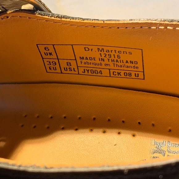 MaryJane Doc Martens Size 8 - Picture 11 of 11